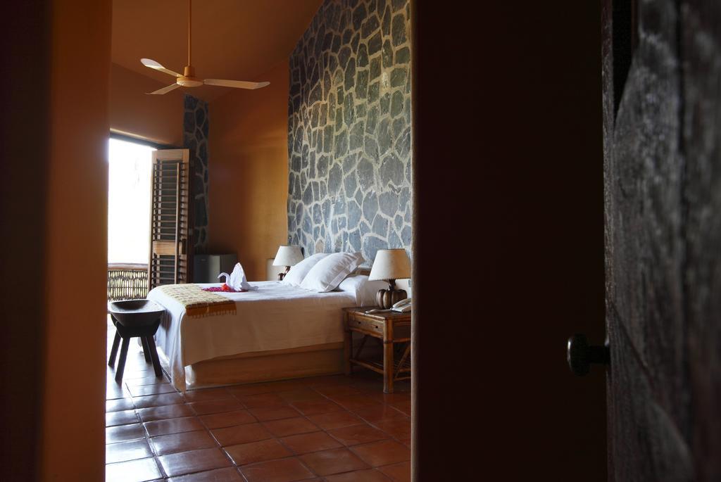 Hotel Casa Don Francisco Ixtapa  Esterno foto