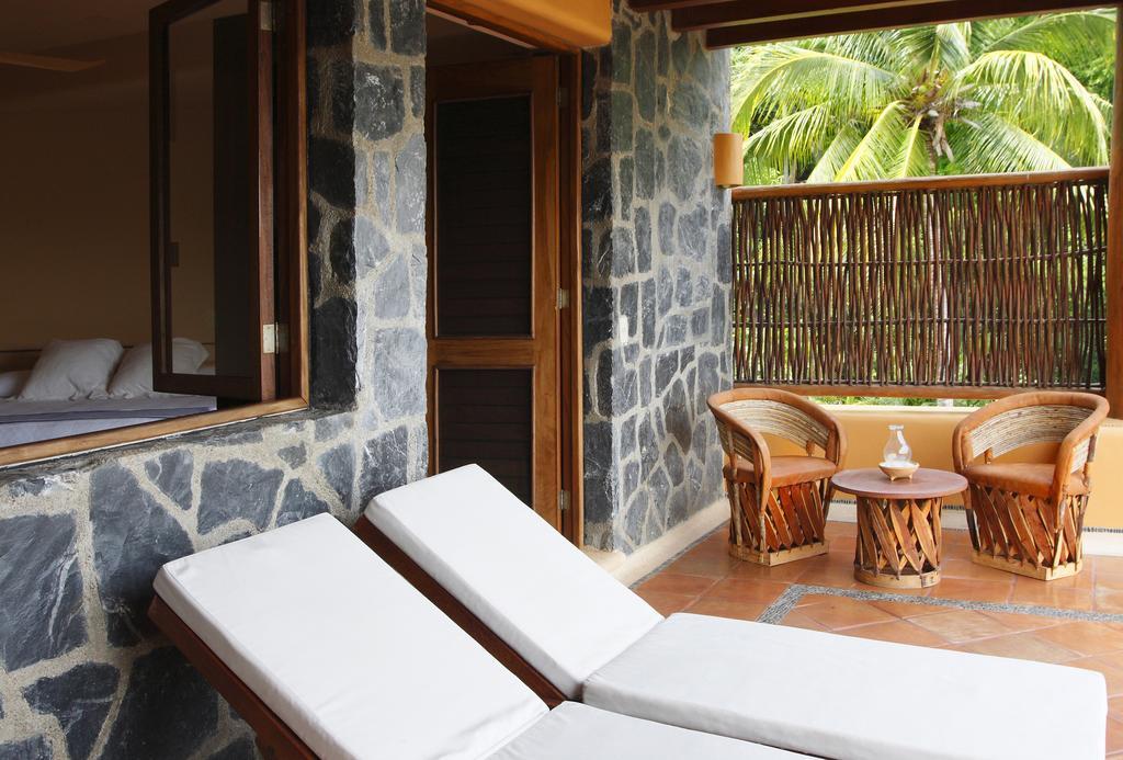 Hotel Casa Don Francisco Ixtapa  Esterno foto