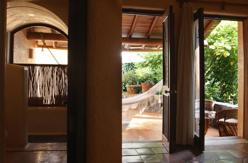 Hotel Casa Don Francisco Ixtapa  Esterno foto