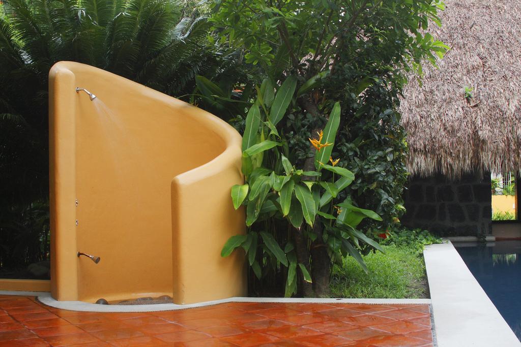 Hotel Casa Don Francisco Ixtapa  Esterno foto